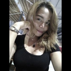 Meet your Posher, Carmela